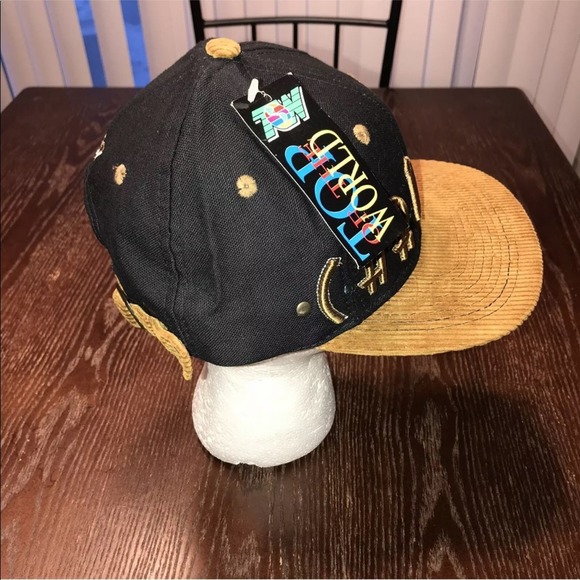 Youth Top of the World Green Miami Hurricanes Gantuan  Vtg \